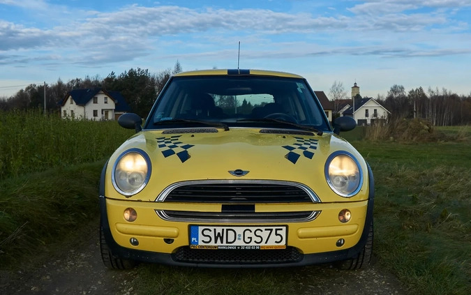 MINI ONE cena 7700 przebieg: 262950, rok produkcji 2001 z Rybnik małe 37